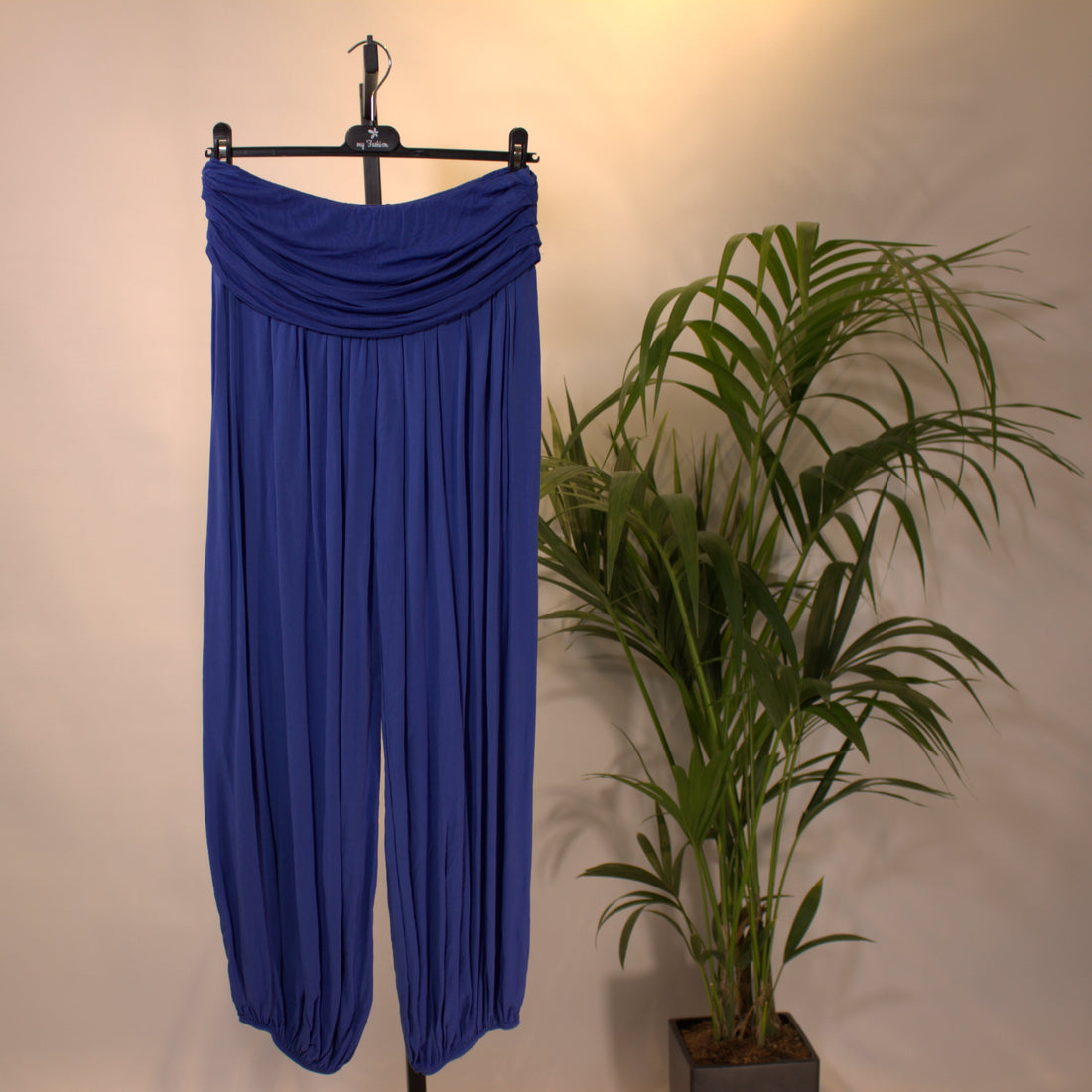 Harem simple blue