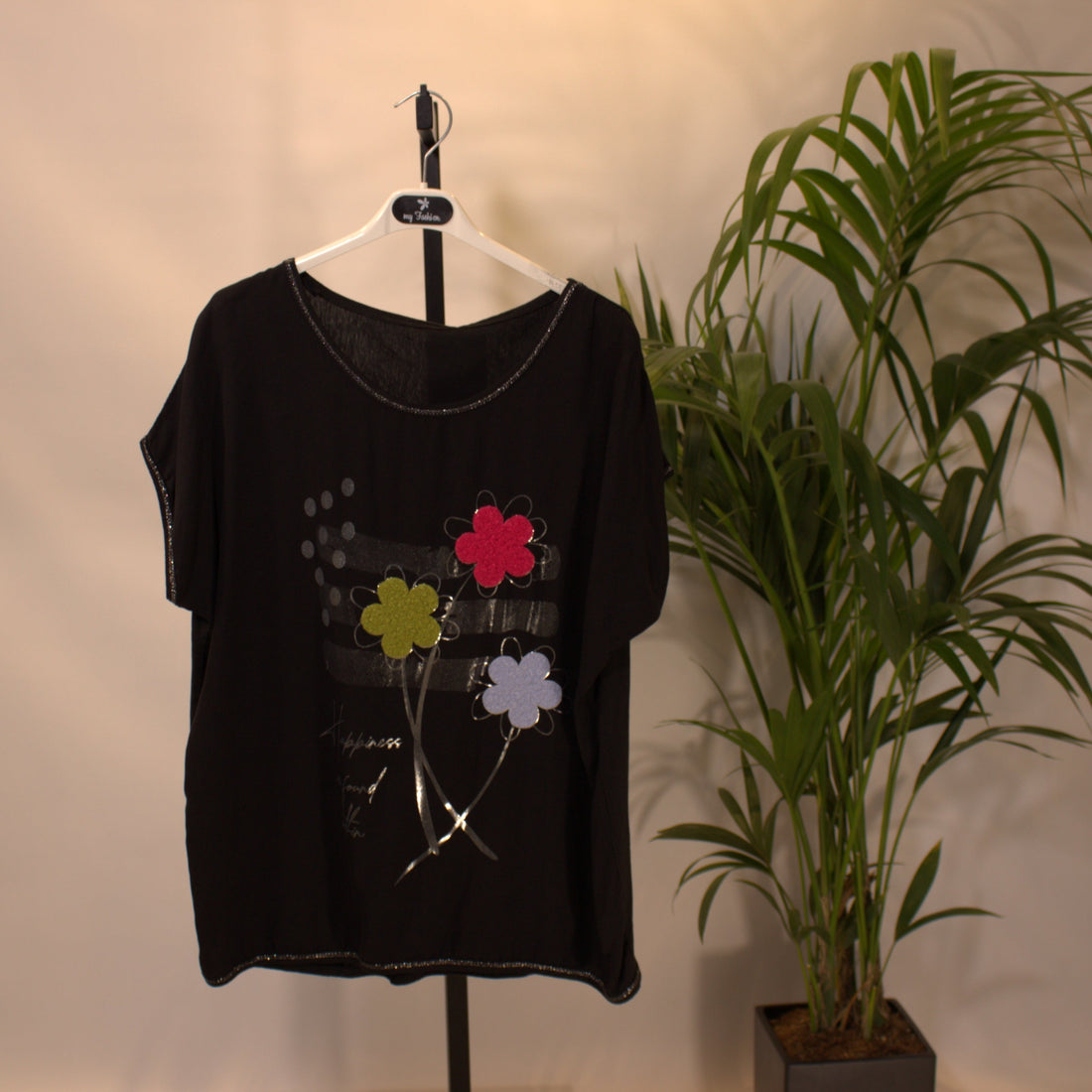 Blumenshirt C - schwarz