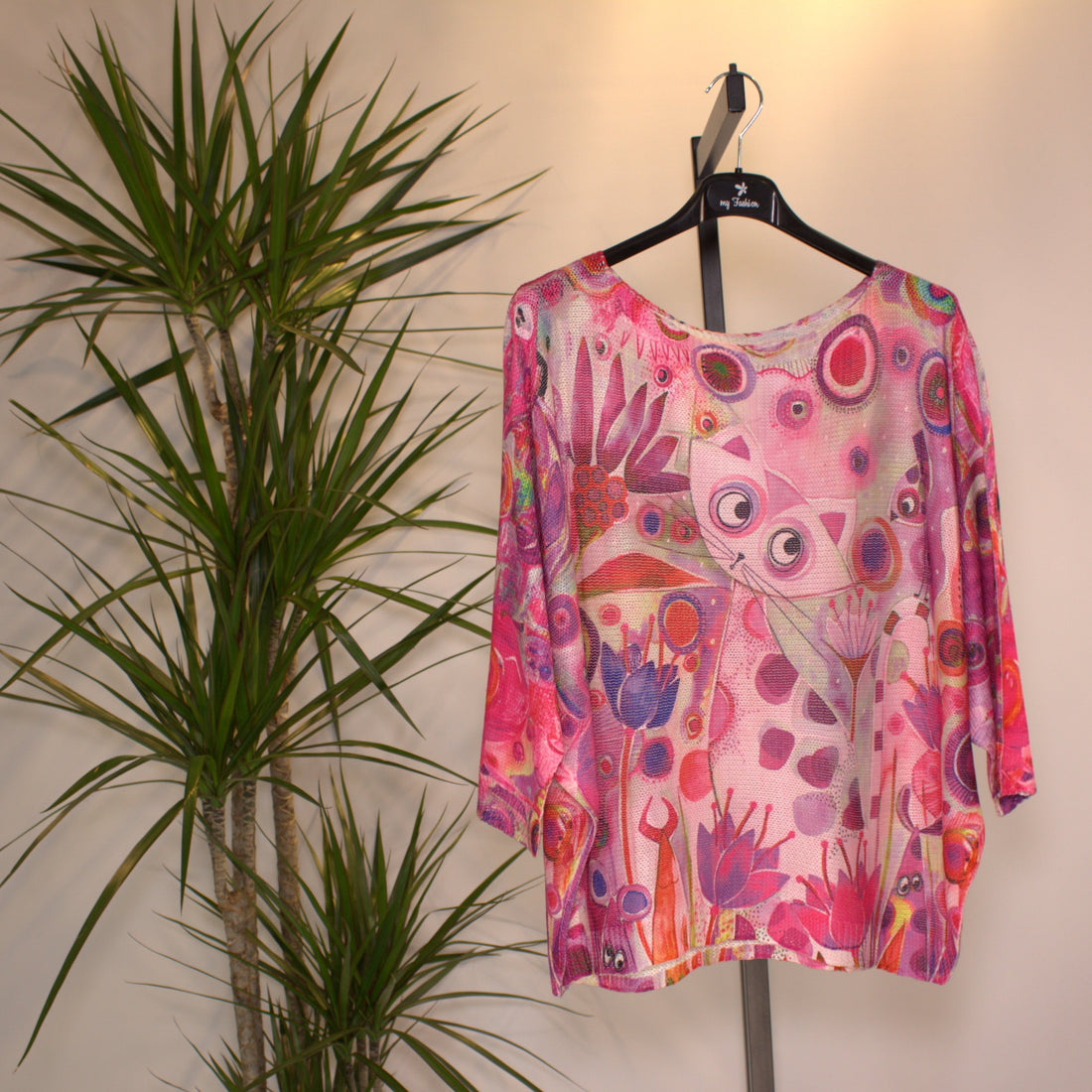 Cat art shirt - pink
