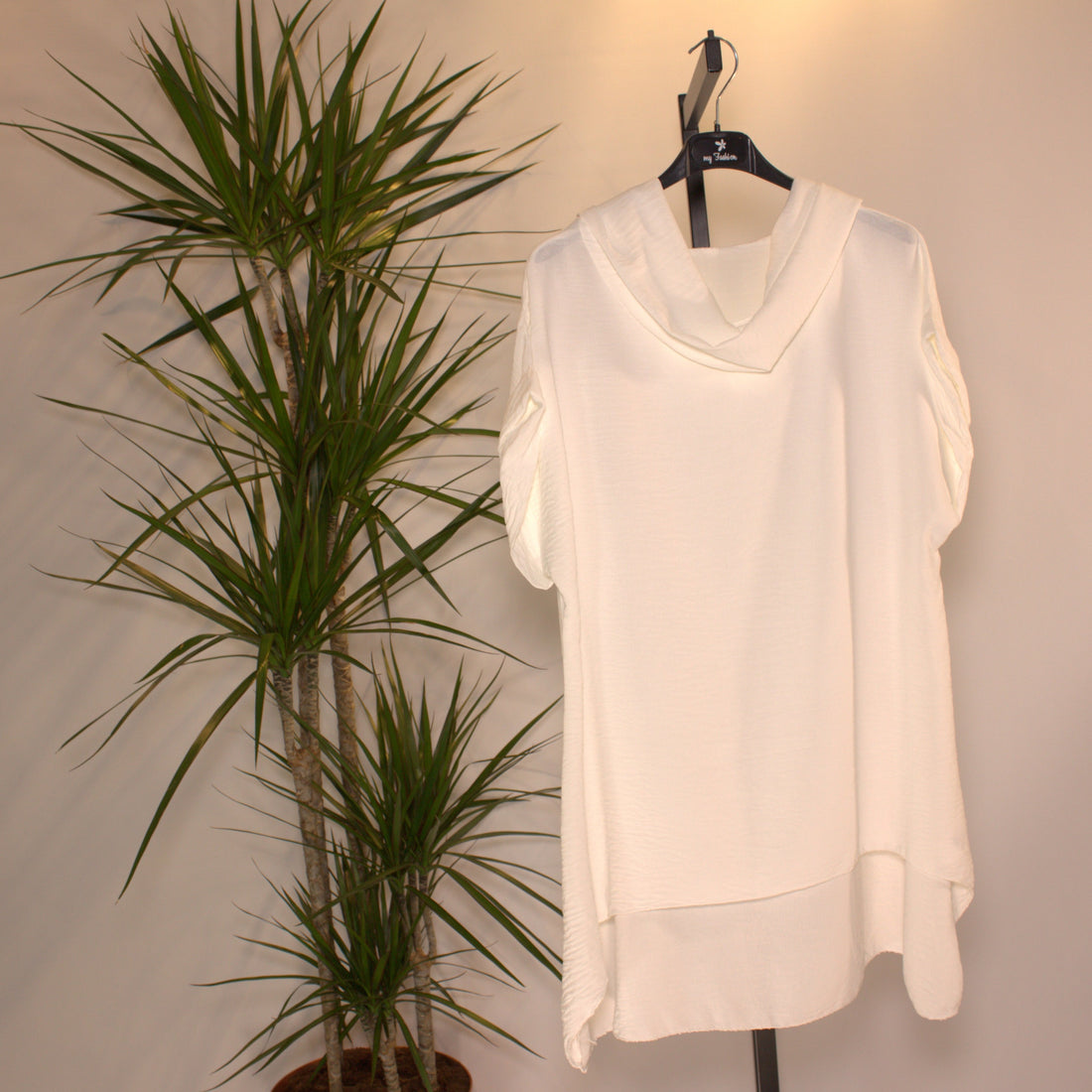 Longshirt hooded - weiss