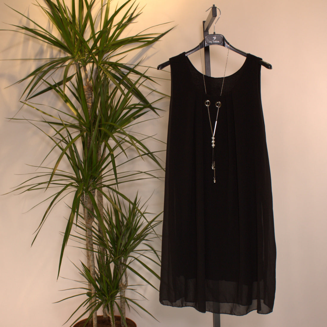 Summer dress chain - black