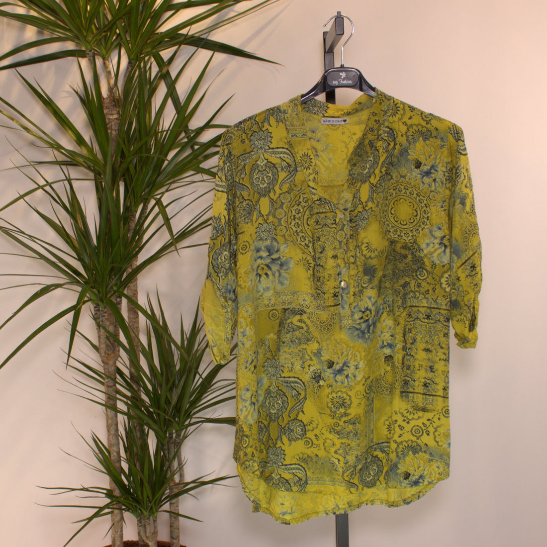 Blouse fantasy A - yellow