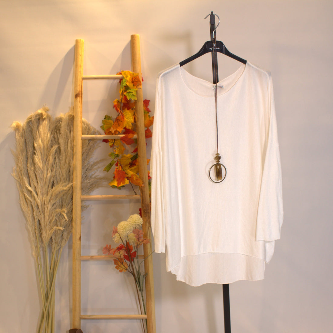 Strickshirt + Kette - Weiss
