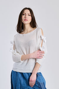 Knitted top with bow - white