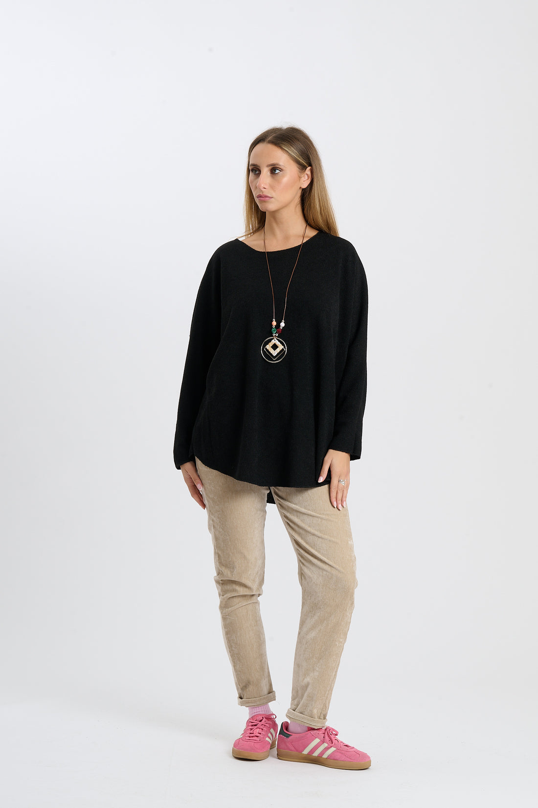 Sweatshirt Ojeda + Kette - Schwarz