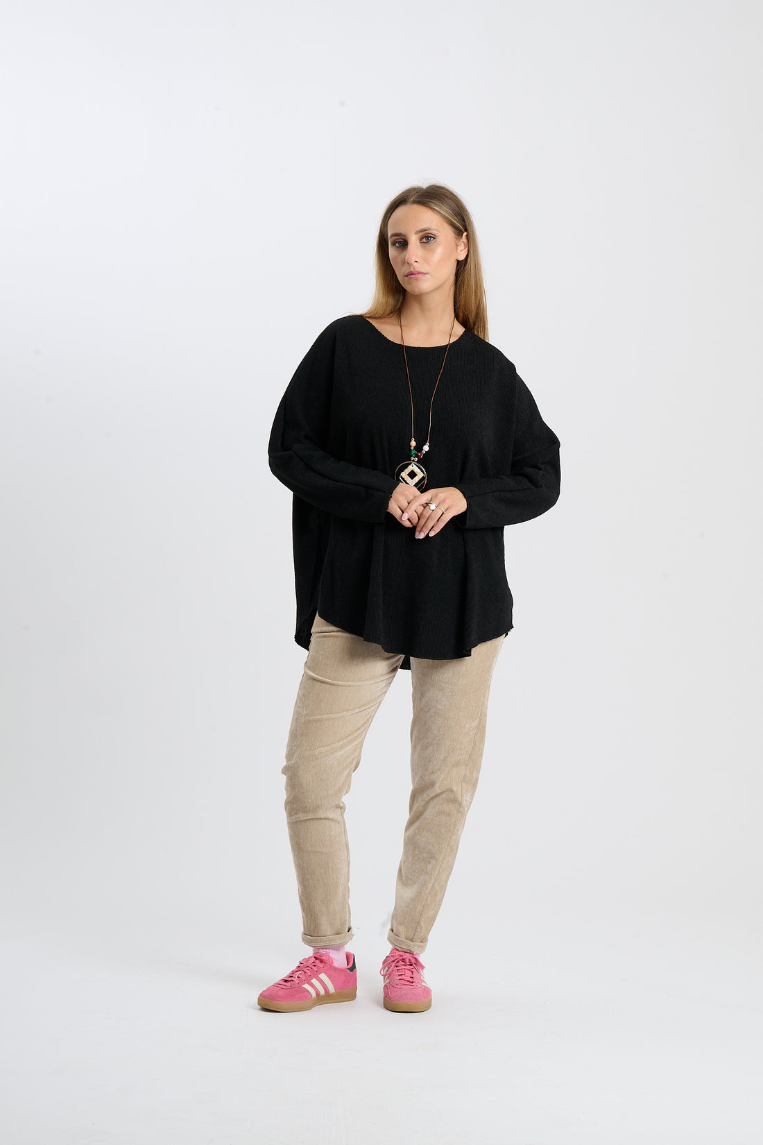 Sweatshirt Ojeda + Kette - Schwarz