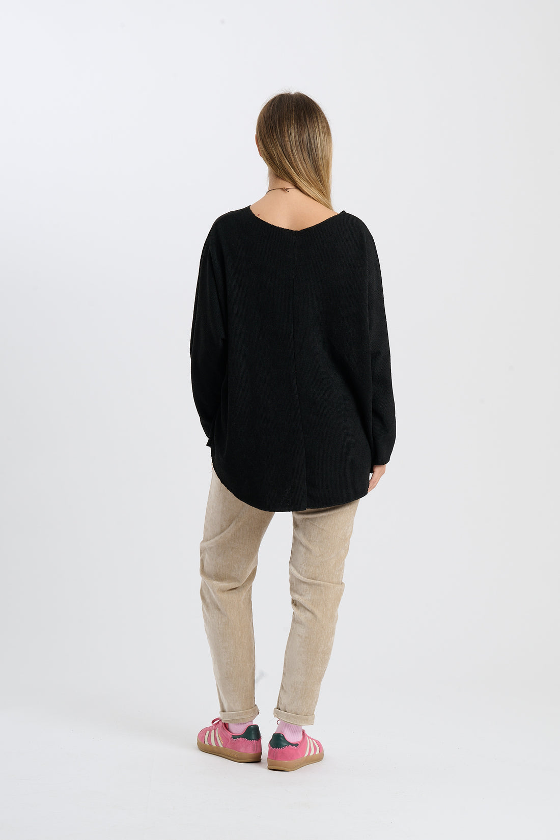 Sweatshirt Ojeda + Kette - Schwarz