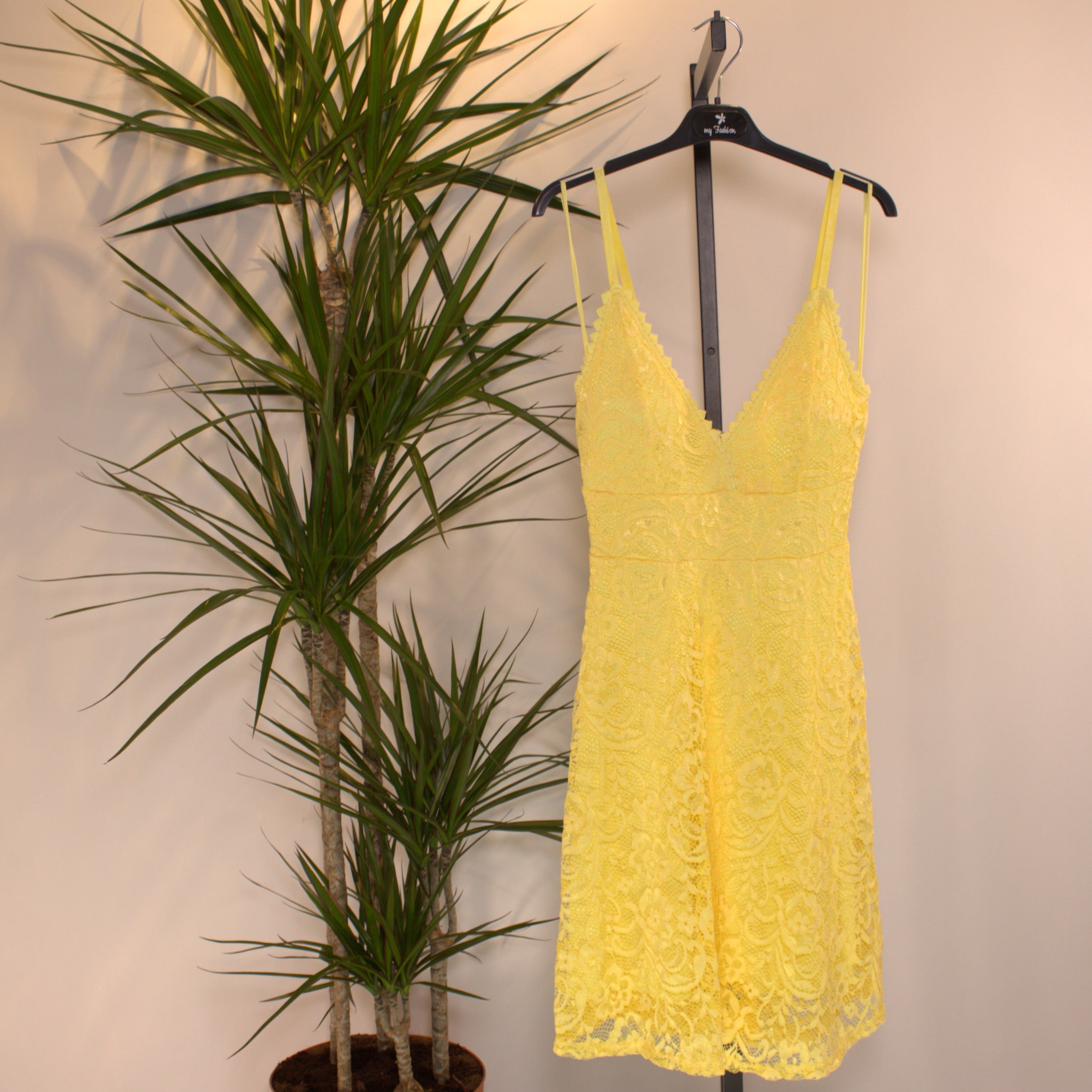 Dress lace - yellow