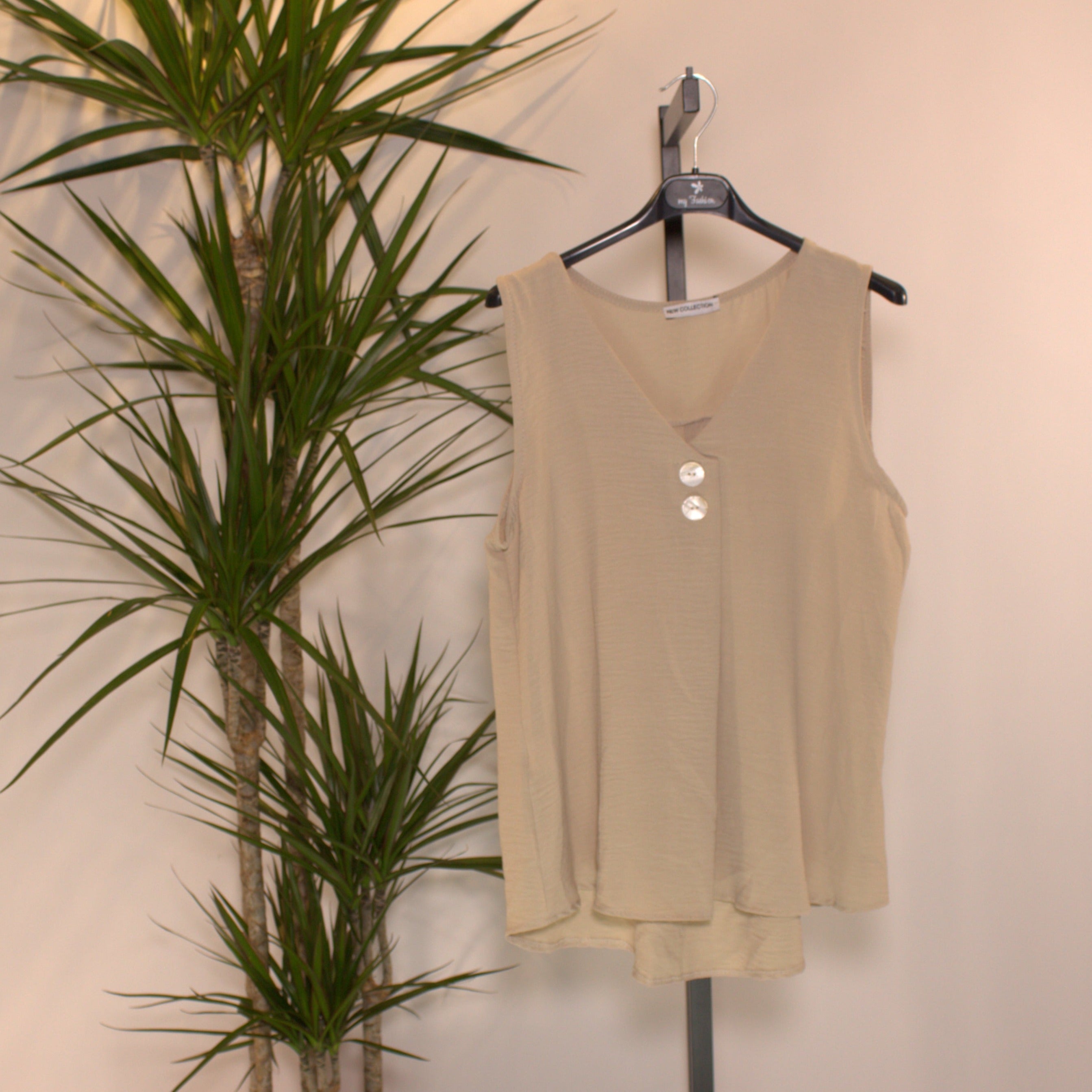 Top buttons - beige